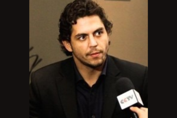 Thiago te mostra: A estratégia definitiva para ler a mesa e vencer sempre no Poker.